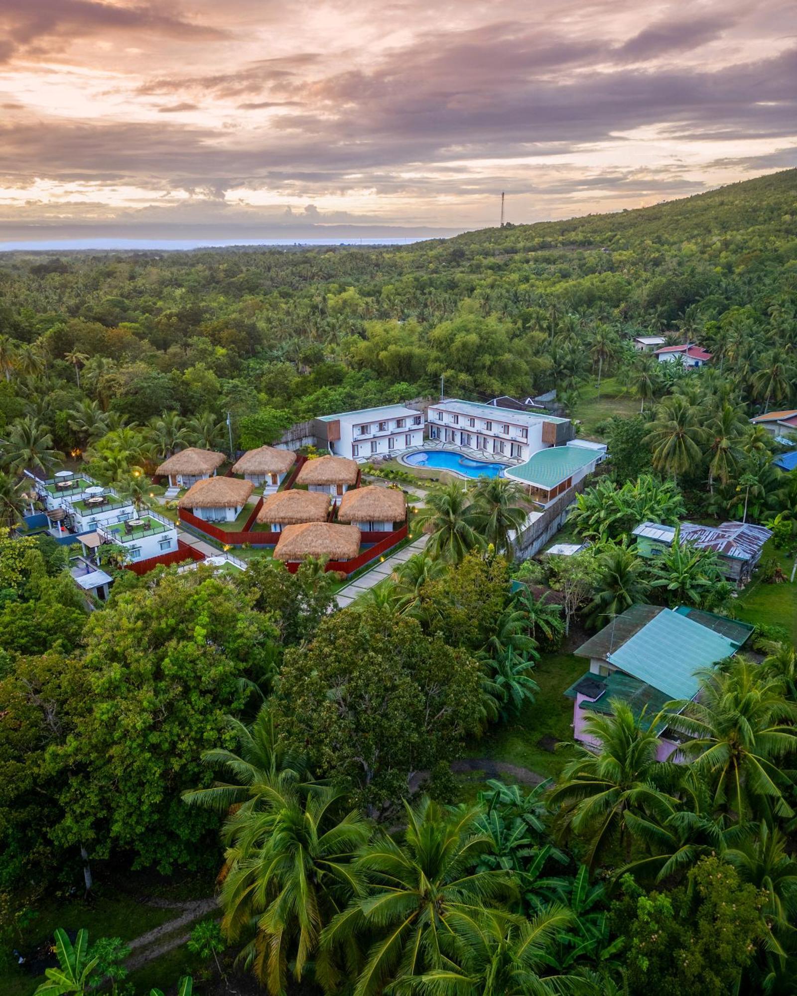 Secret Garden Resort & Villas Panglao Island Biking Екстер'єр фото